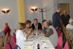 04 A table (5)